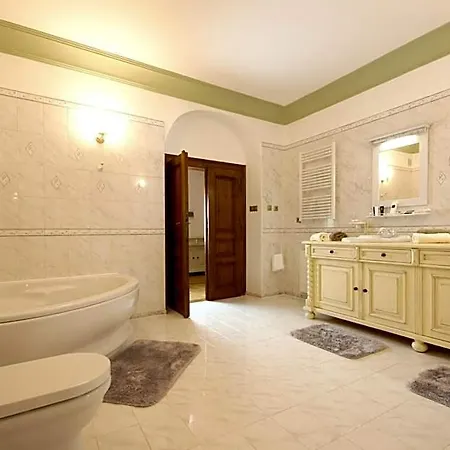 Aparthotel Palace 4*